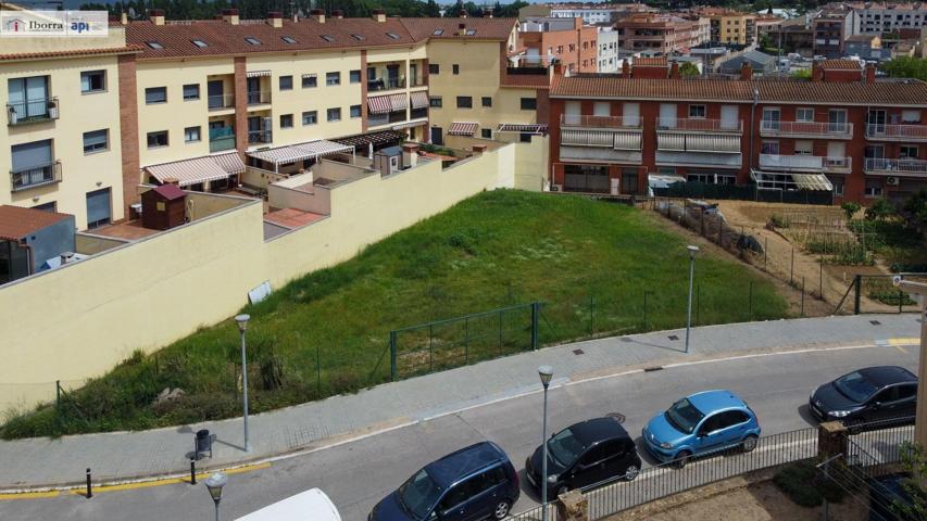 TERRENO DE 775M2 EN VENTA EN TORDERA photo 0