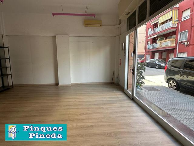 LOCAL COMERCIAL EN ALQUILER EN PINEDA DE MAR photo 0