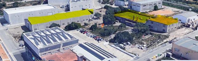 Nave tipo 'C' en primera línea en Venta en Riba Roja photo 0