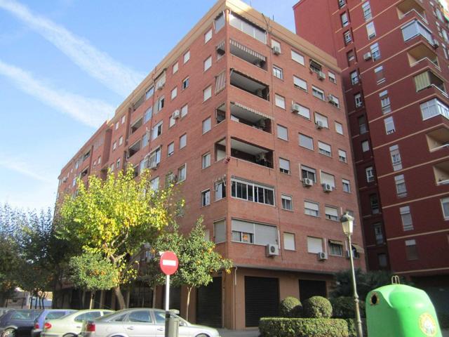 VIVIENDA VENTA OKUPADA-ALQUILADA EN VALENCIA **OPORTUNIDAD ÚNICA ESPECIAL INVERSORES** photo 0
