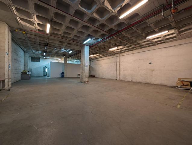 Nave Industrial En venta en Valdebebas - Valdefuentes, Madrid photo 0