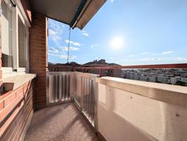 Piso En alquiler en Peñagrande, Madrid photo 0