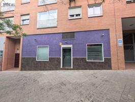 Amplio Local Comercial en Pinar del Rey, Madrid - Oportunidad Única photo 0