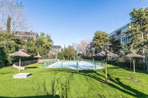 Piso En venta en Mirasierra, Madrid photo 0