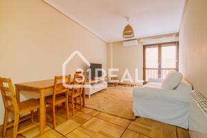 Piso En venta en Palacio, Madrid photo 0
