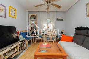 Piso En venta en Peñagrande, Madrid photo 0