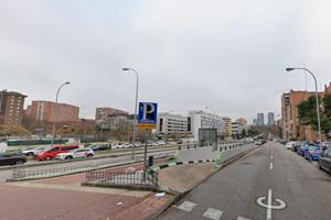 Plaza de garaje en C- del Valle de Mena, 23. photo 0