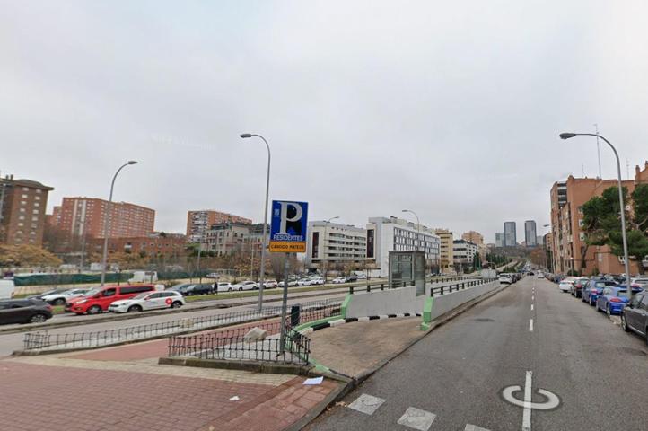 Plaza de garaje en C- del Valle de Mena, 23. photo 0