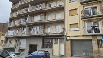 Piso En venta en Estacio, Ripoll photo 0