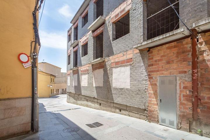 Edificio en venta en Tordera photo 0