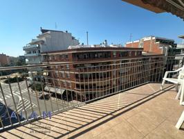 PISO EN VENTA EN PINEDA DE MAR photo 0
