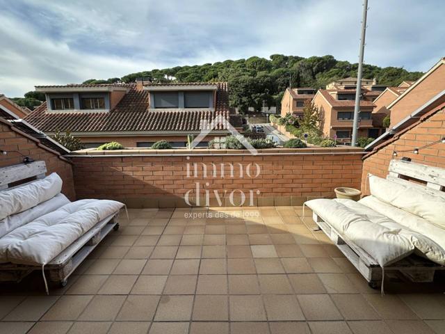 Casa en venta en Sant Andreu de Llavaneres photo 0