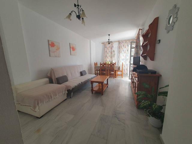 apartamento temporada escolar EN LA PRIMERA PISTA DE LA BARROSA. Suministro incluidos photo 0