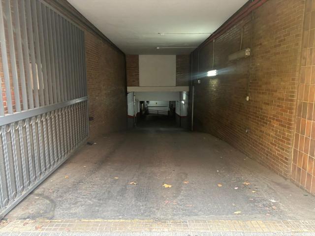 ¡Oportunidad única! Plaza de garaje en pleno centro photo 0