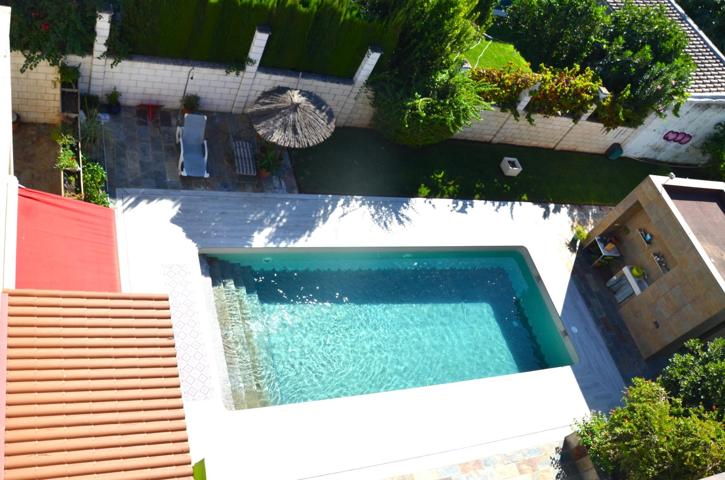 GRAN CHALET EN VENTA EN EXCELENTE UBICACION! photo 0