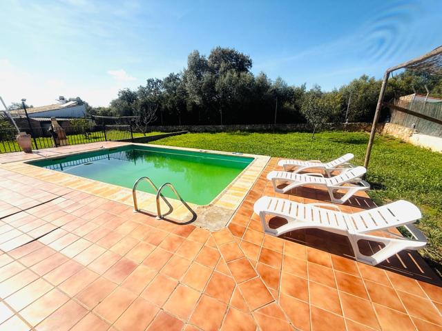 Espectacular chalet de lujo con piscina en Hornachuelos photo 0