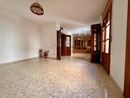 Fabuloso piso con patio en Villafranca photo 0