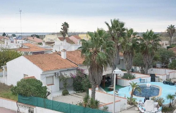 ¡Oportunidad única! Atención Inversores, Se vende un exclusivo complejo de casas adosadas! photo 0
