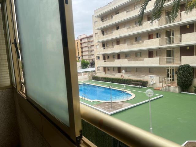 OPORTUNIDAD ! VIVE A UN PASO DEL MAR. PISO REFORMADO EN EL CORAZON DE LAPINEDA photo 0