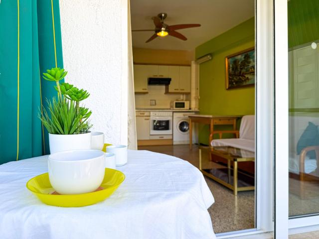 Se vende piso de 1 hab en Salou photo 0