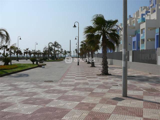 Apartamento en alquiler temporal en Urbanización Roquetas de Mar-Las Marinas photo 0