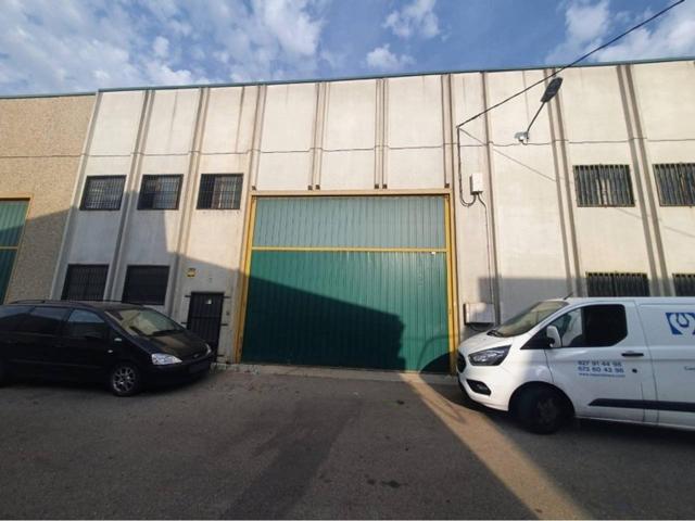 Nave industrial en Pol. Ind. Malpica - Alfindén en La Puebla de Alfindén. photo 0