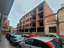 Edificio en construcción con obra parada en Figueres. photo 0