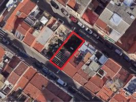Suelo urbano residencial con fachada a dos calles en Sabadell. photo 0