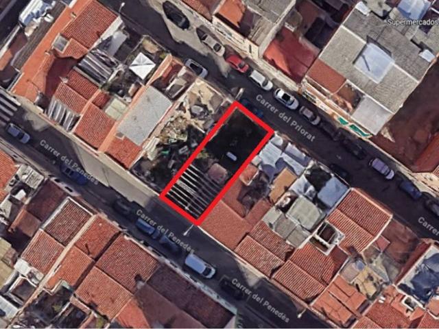 Suelo urbano residencial con fachada a dos calles en Sabadell. photo 0