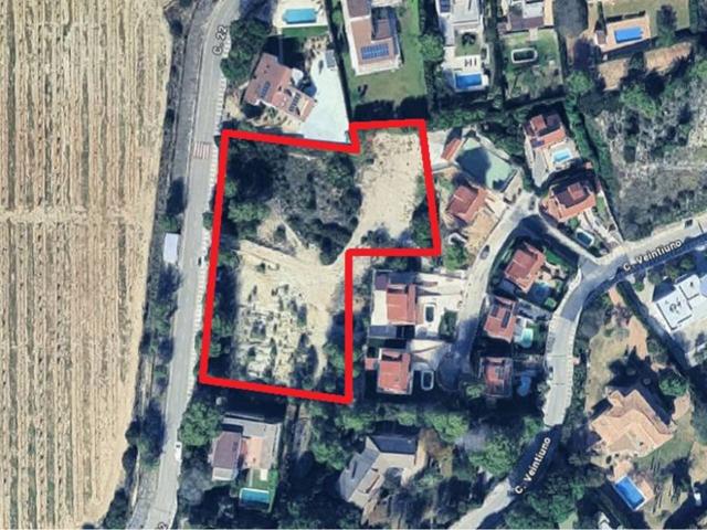 Suelo urbano residencial en Urb. El Bosque en Chiva. photo 0