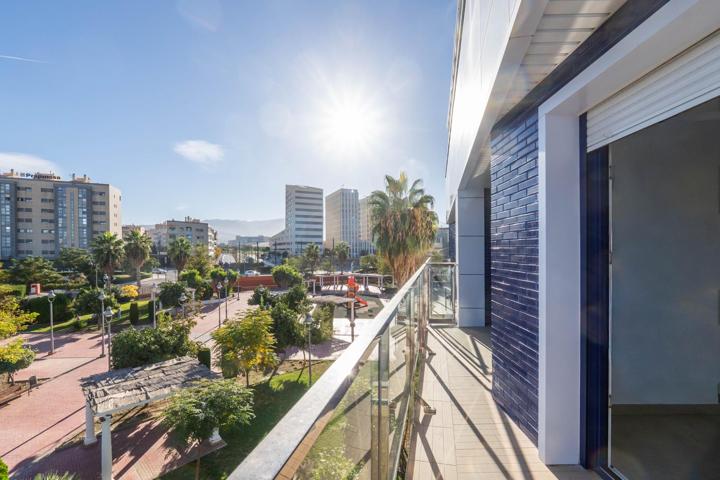 IMPRESIONANTE PISO EN CAMPUS DE LA SALUD CON PLAZA DE GARAJE VISTAS PANORAMICAS photo 0