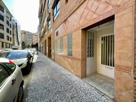 Local Comercial con Oficina y Gran Almacén junto a la Aljafería: ¡Oportunidad Única! photo 0
