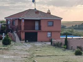 AOC VENDE CASA INDEPENDIENTE EN TERRENO DE 2797M2, CON PISCINA Y GARAGE photo 0