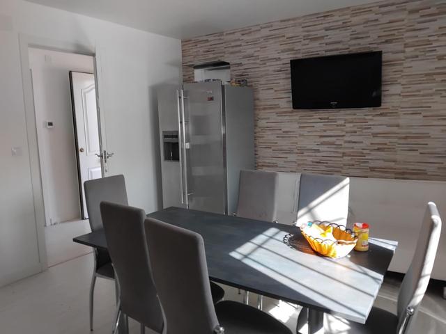 AOC VENDE CASA INDEPENDIENTE EN TERRENO DE 2797M2, CON PISCINA Y GARAGE photo 0