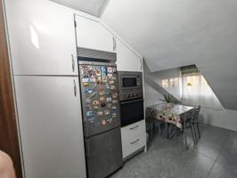 AOC VENDE ÁTICO 2 HAB, 1 BAÑO CON BAÑERA HIDROMASAJE Y COCINA INDEPENDIENTE photo 0