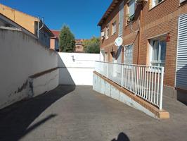 AOC, VENDE BAJO, 2HAB, 2BAÑOS, PLAZA GARAJE photo 0