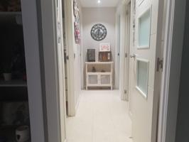 AOC, VENDE BAJO, 3 HABITACIONES, 2 BAÑOS, PATIO, GARAJE Y TRASTERO photo 0