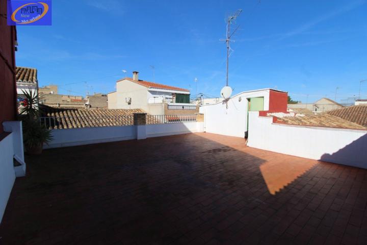 IMPRESIONANTE CASA DE 3 PLANTAS EN EL CORAZÓN DE CHESTE photo 0