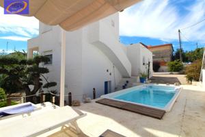 ¡CHALET INDEPENDIENTE CON PISCINA, JACUZZI, SAUNA Y VISTAS AL MAR! photo 0