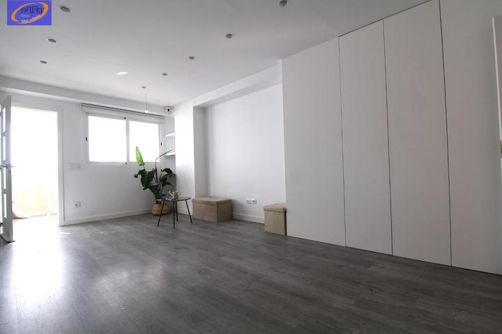 ESPECTACULAR VIVIENDA TOTALMENTE REFORMADA CON PLAZA DE GARAJE photo 0