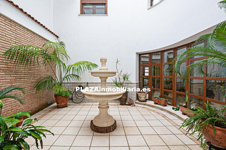 CASA DE LUJO DE 5 HAB. ZONA AVDA. GUARDIA CIVIL por 500.000 EUROS. photo 0