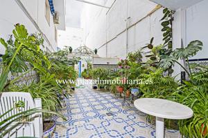 CASA DE 7 HAB. ZONA C-. EL PESO por 250.000 EUROS. photo 0