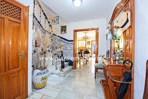 CASA DE 5 HAB. ZONA C-. SAN FRANCISCO POR 150.000 EUROS. photo 0