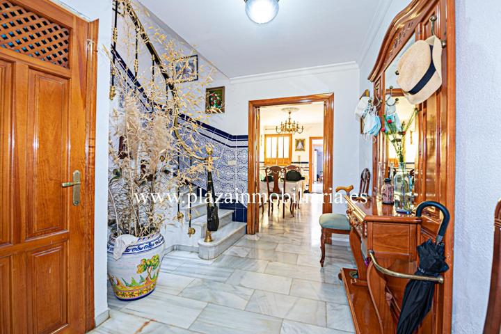 CASA DE 5 HAB. ZONA C-. SAN FRANCISCO POR 150.000 EUROS. photo 0