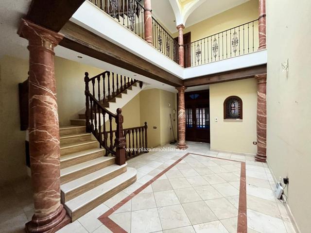 CASA DE LUJO CON 3 HAB. ZONA C-. SAN FRANCISCO por 300.000 euros photo 0