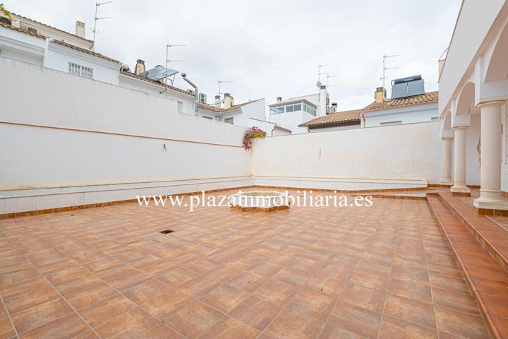 CASA DE LUJO DE 7 HAB. ZONA C-. JUAN MANUEL DE ARÉJULA por 425.000 EUROS. photo 0