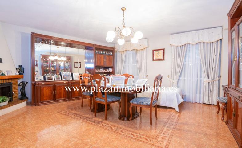 CASA DE 5 HAB. ZONA PLAZA DE LA FUENSANTA por 200.000 EUROS. photo 0