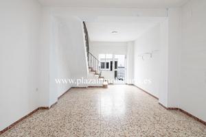 CASA DE 5 HAB. ZONA C-. ARÉVALO por 180.000 EUROS. photo 0