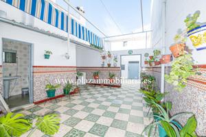 CASA DE 2 HAB. ZONA DEL BARRIO DE LA AURORA por 76.500 EUROS. photo 0