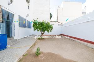 CASA DE 4 HAB. ZONA DEL BARRIO DE LA AURORA por 270.000 EUROS. photo 0